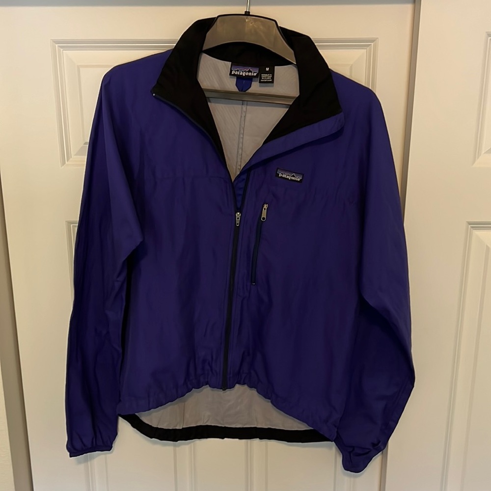 Patagonia royal blue wind jacket size medium